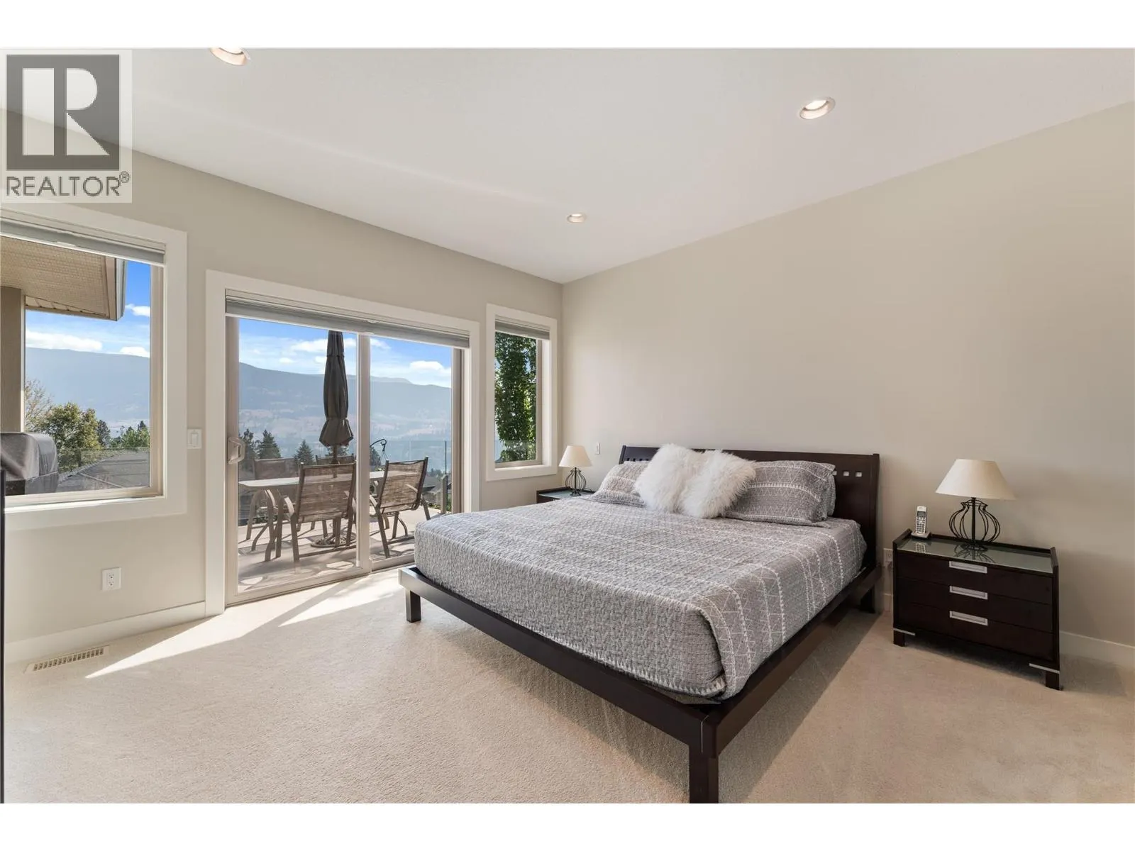 13464 Lake Hill Drive