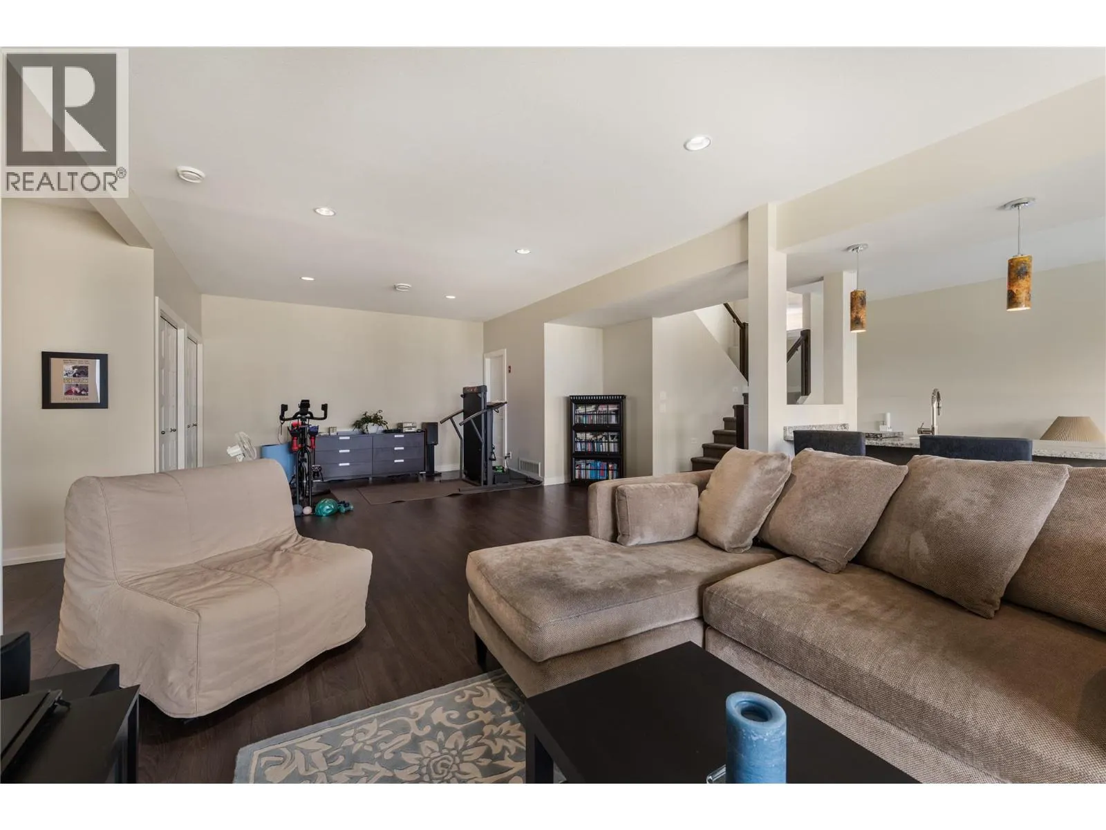 13464 Lake Hill Drive