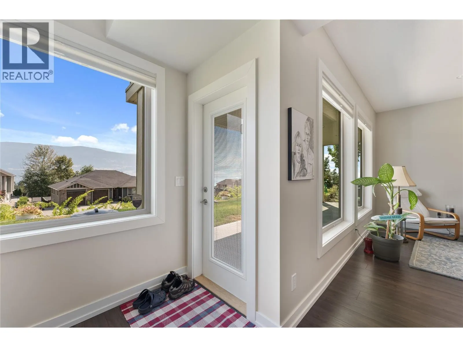 13464 Lake Hill Drive