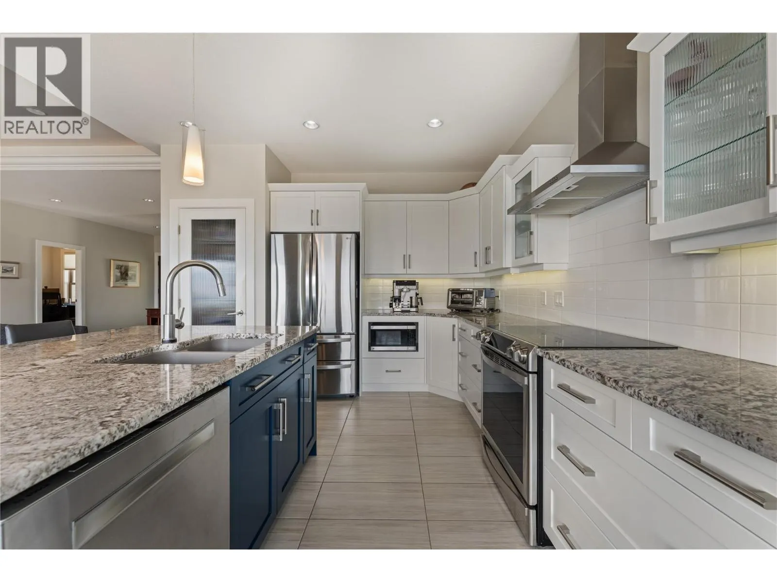 13464 Lake Hill Drive