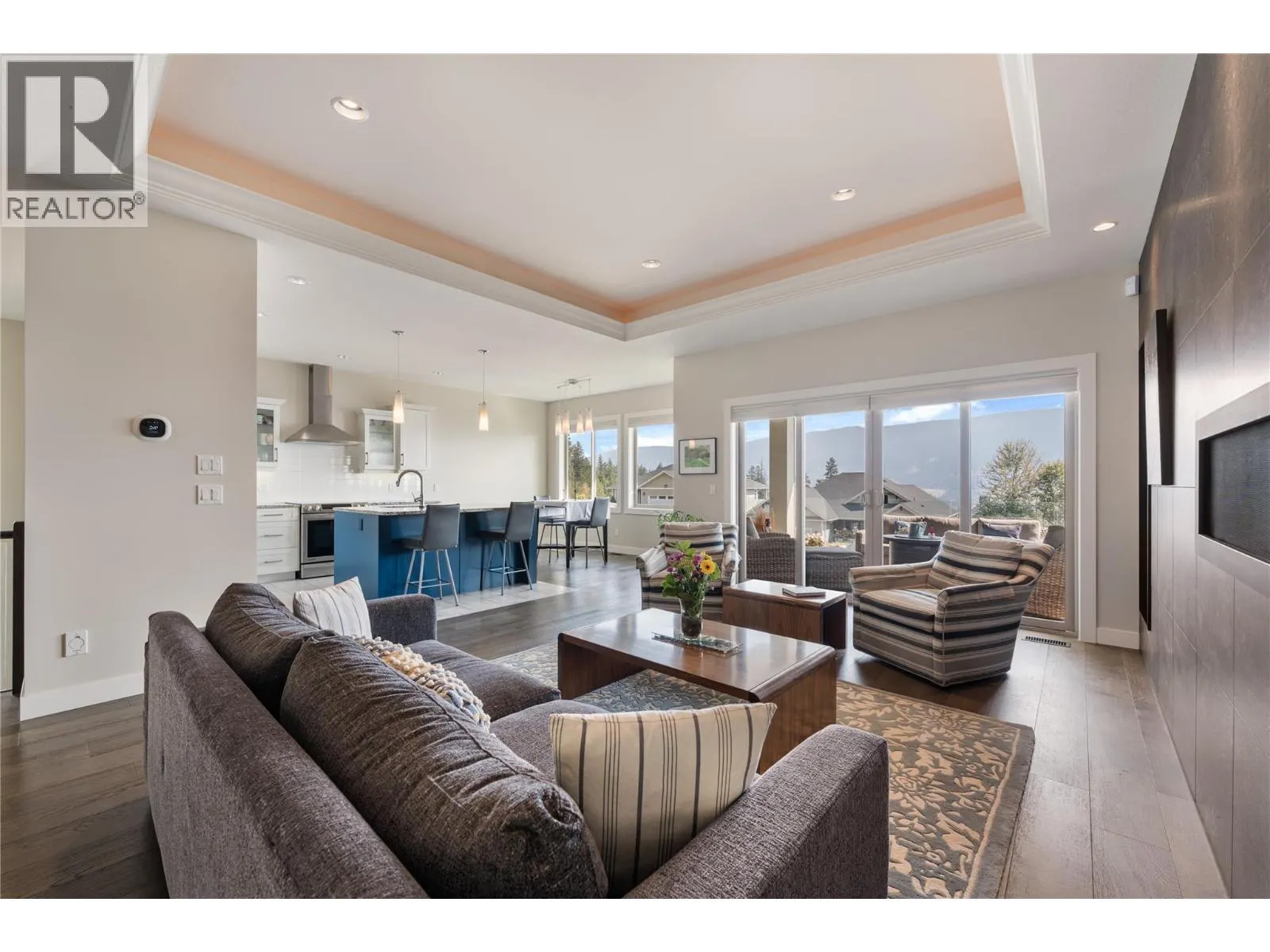 13464 Lake Hill Drive