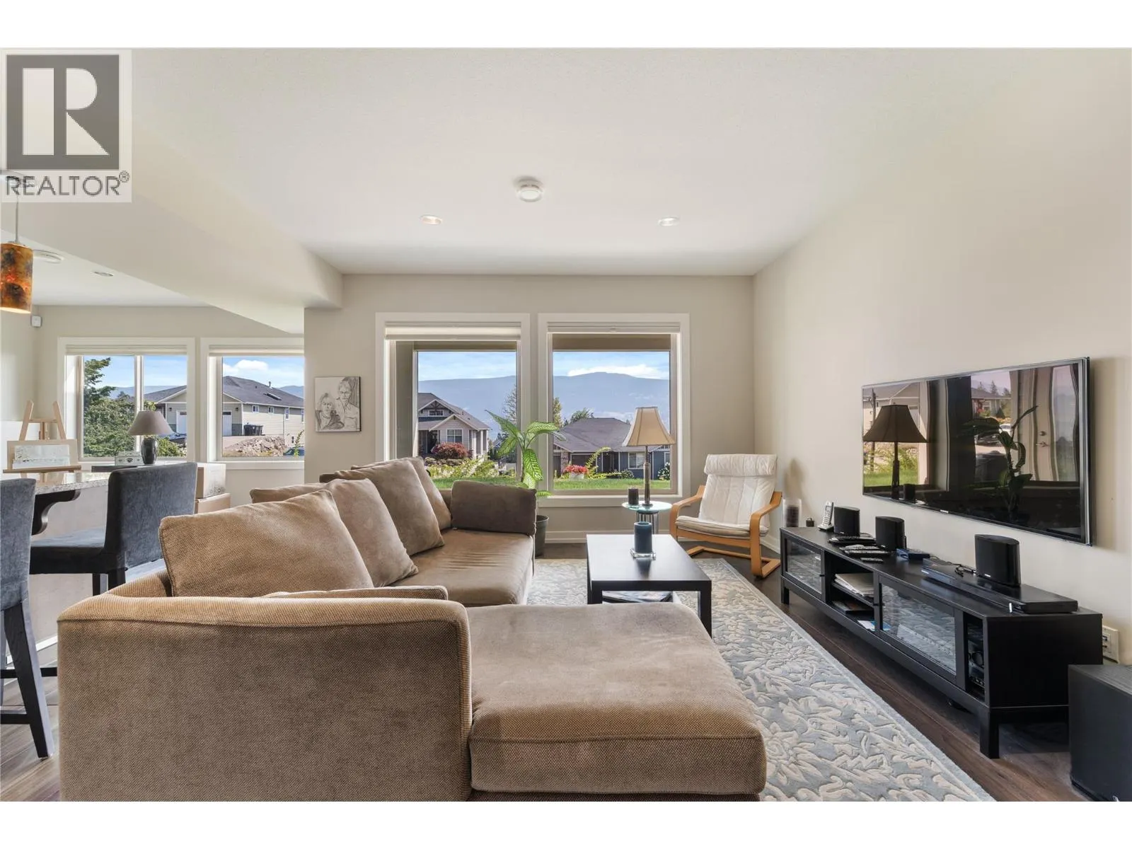 13464 Lake Hill Drive
