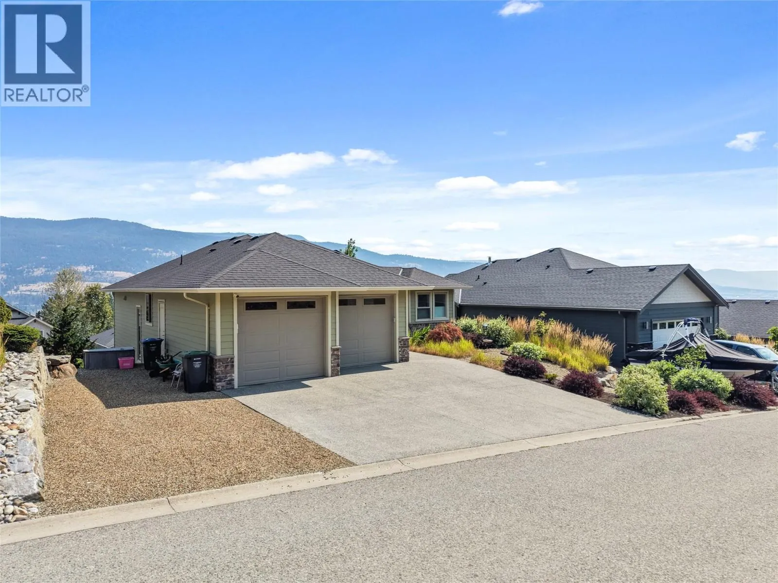 13464 Lake Hill Drive