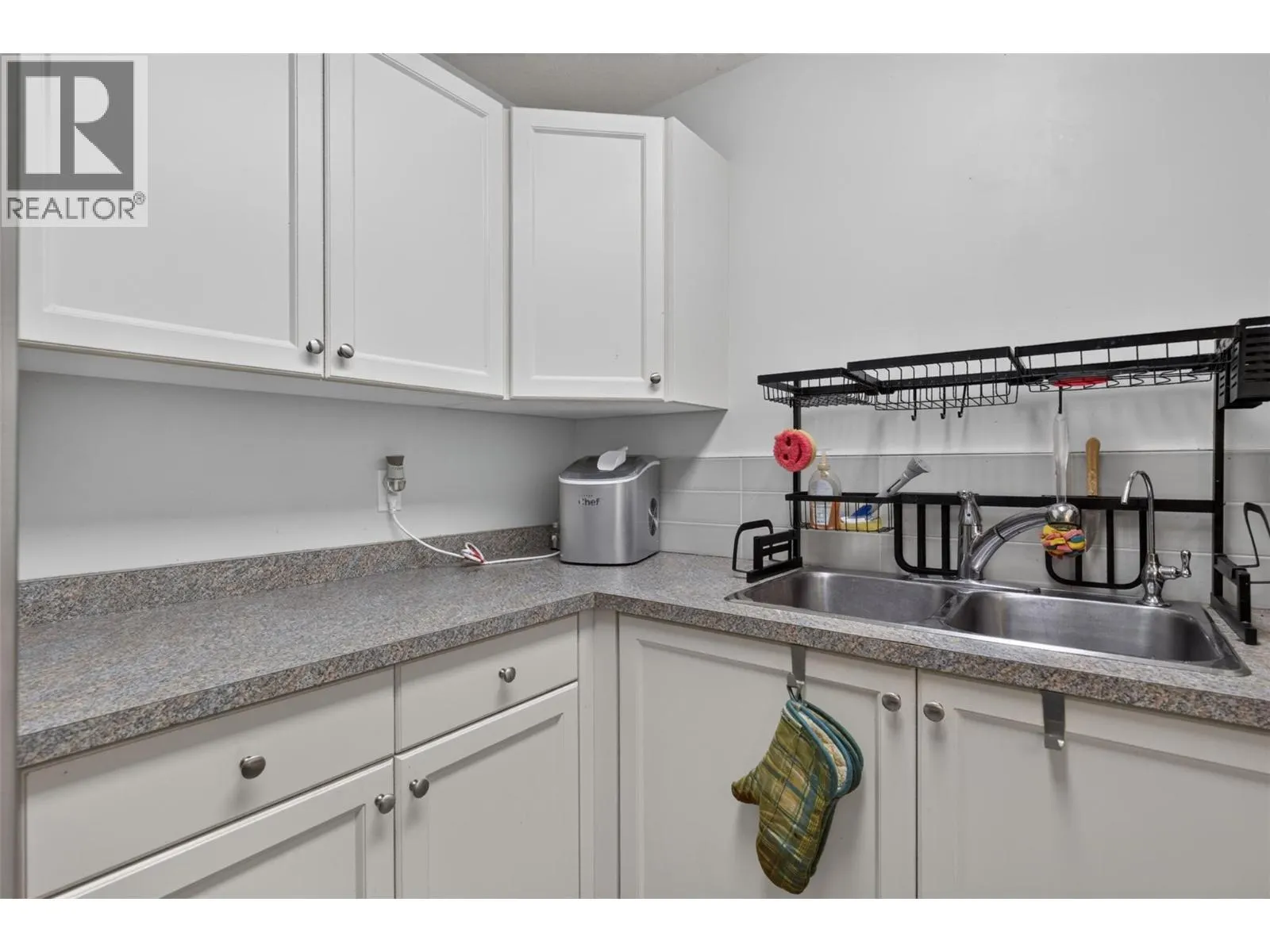 3413 Okanagan Avenue Unit# 36