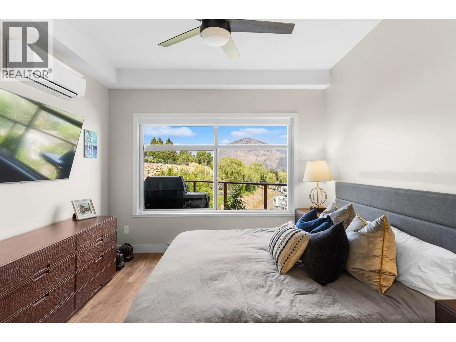 3211 Skyview Lane Unit# 406
