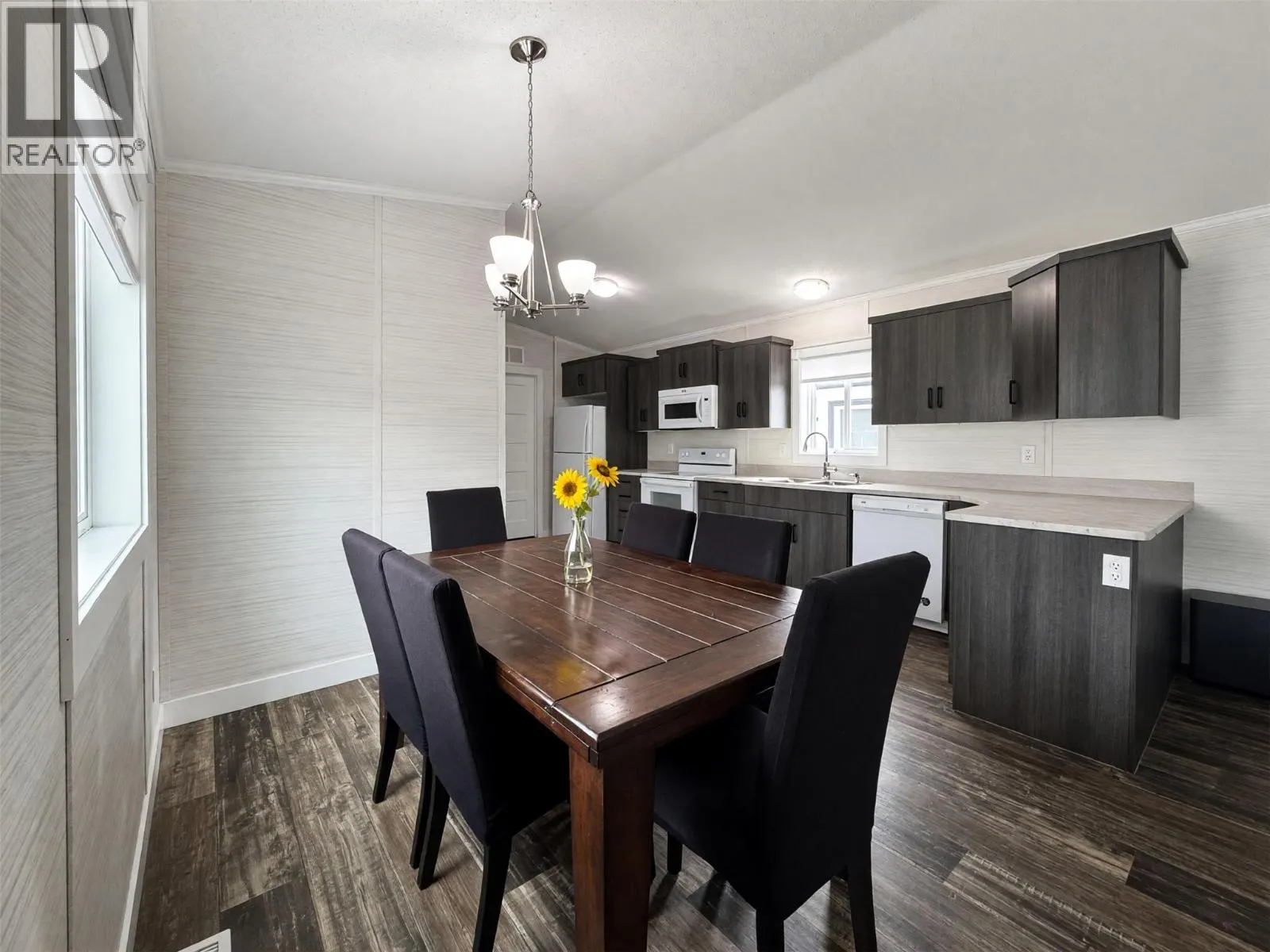 1705 Hillier Road E Unit# 24