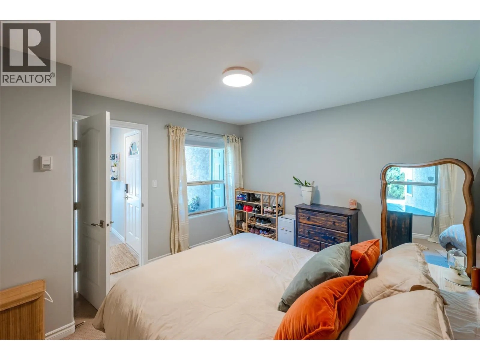 1049 Churchill Avenue Unit# 101
