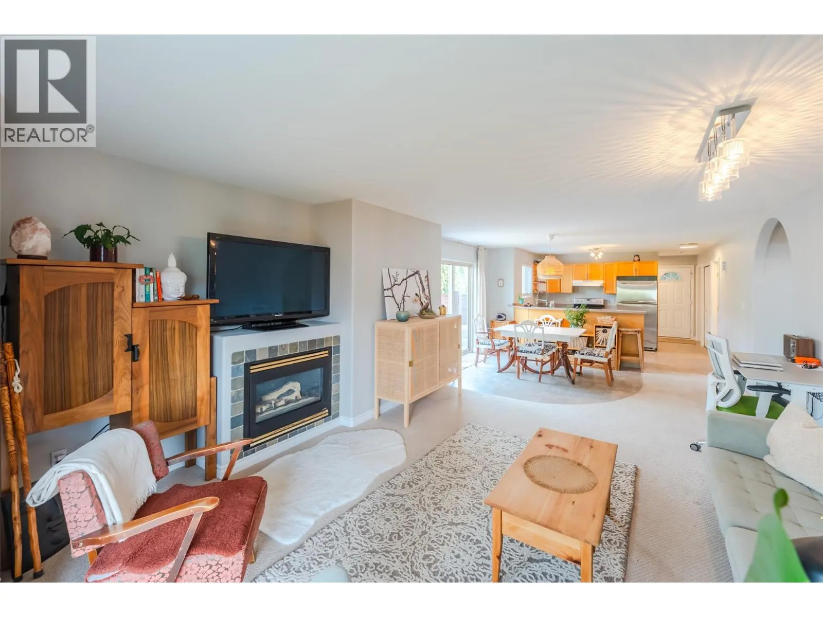 1049 Churchill Avenue Unit# 101