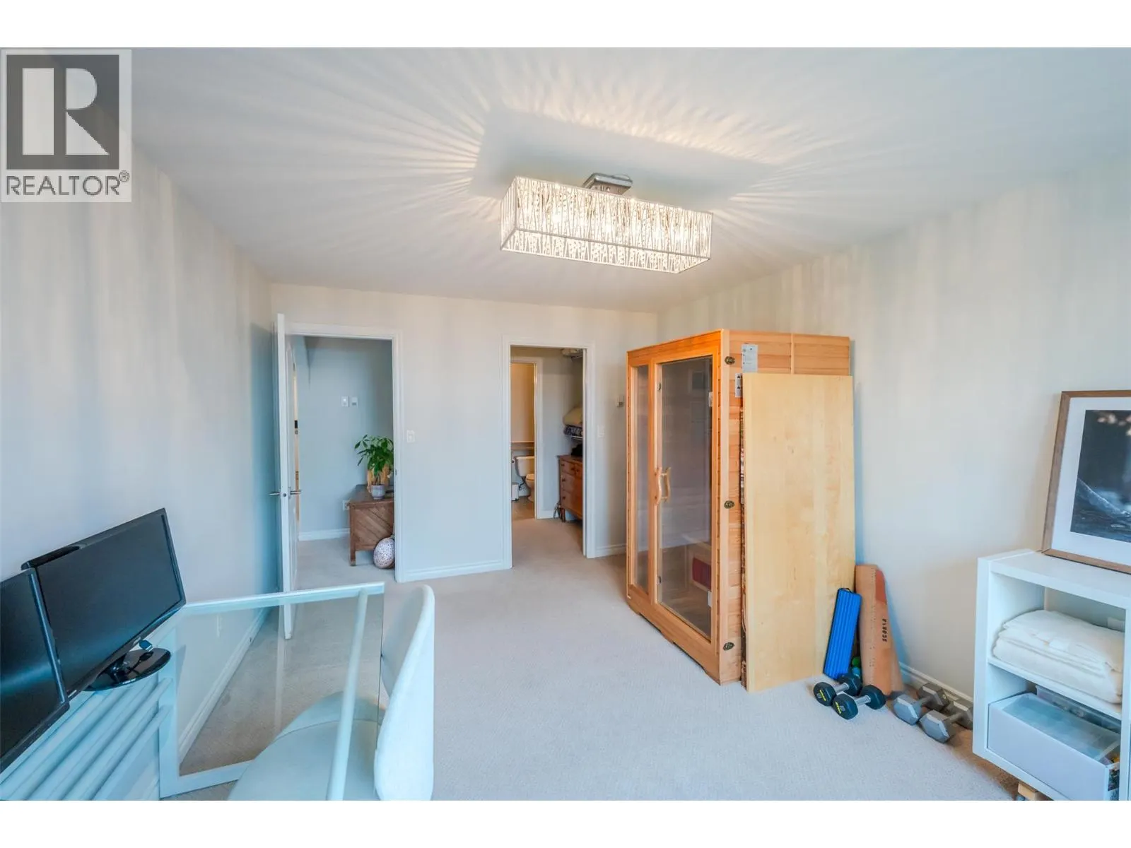 1049 Churchill Avenue Unit# 101