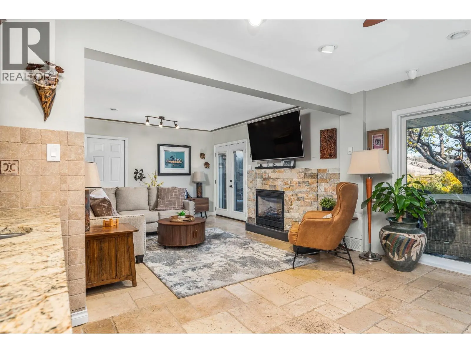 3221 Crosby Road