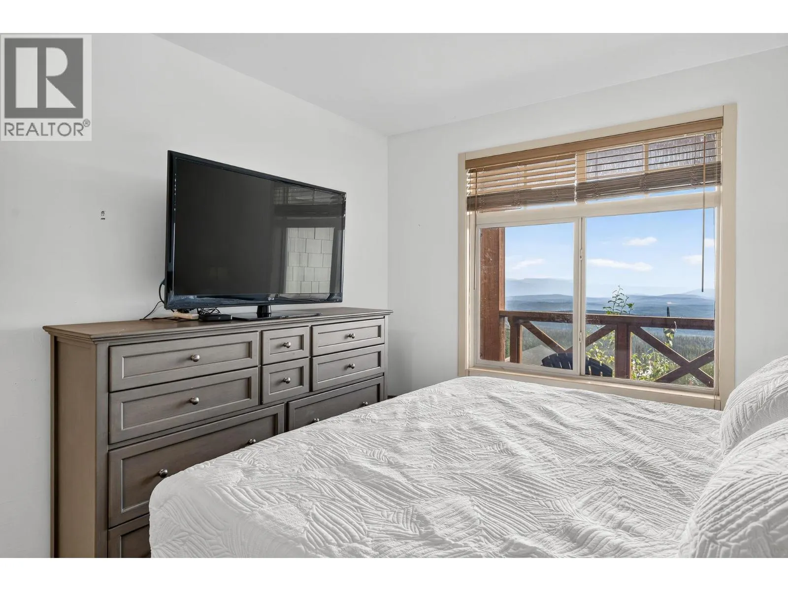 255 Feathertop Way Unit# 207