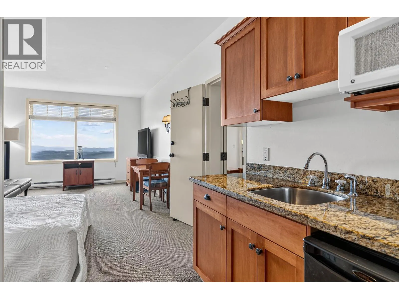 255 Feathertop Way Unit# 207