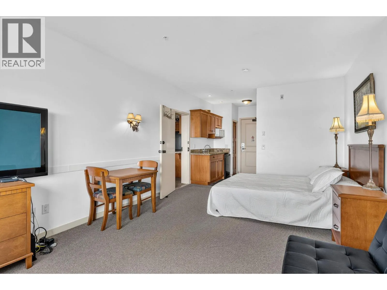 255 Feathertop Way Unit# 207