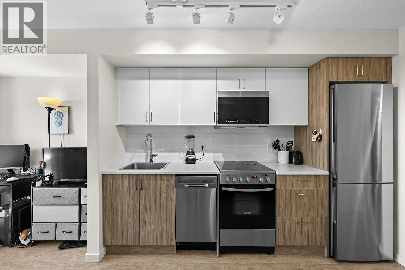 625 Academy Way Unit# 203