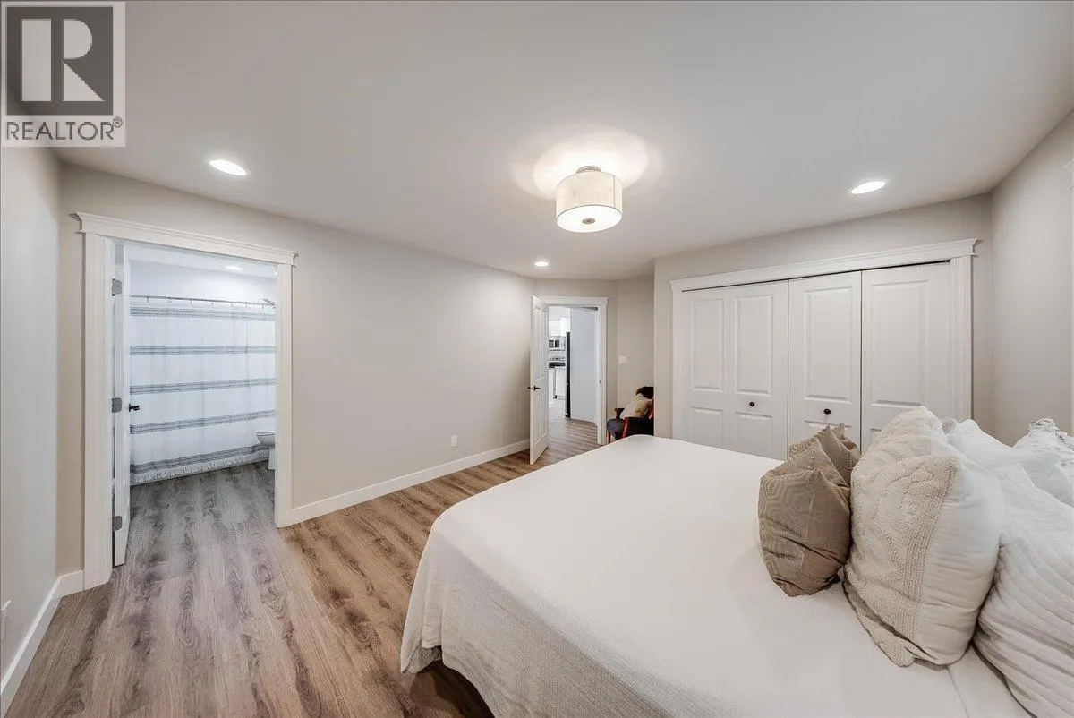 7981 BIRCHWOOD Drive