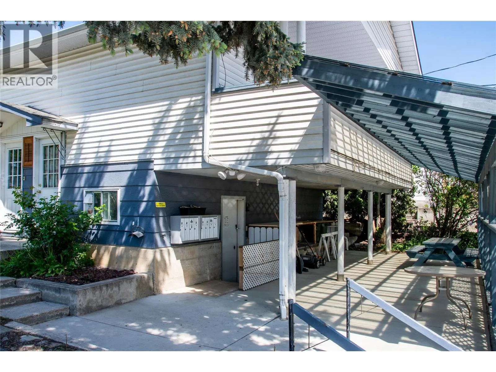 1118 Erickson Street