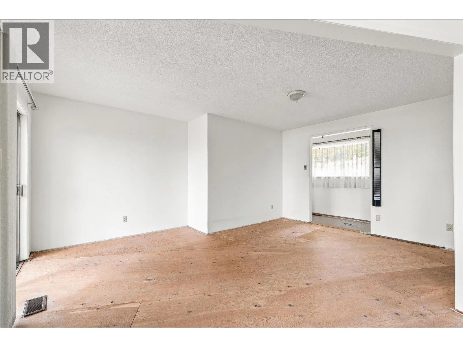 11211 Roberts Road