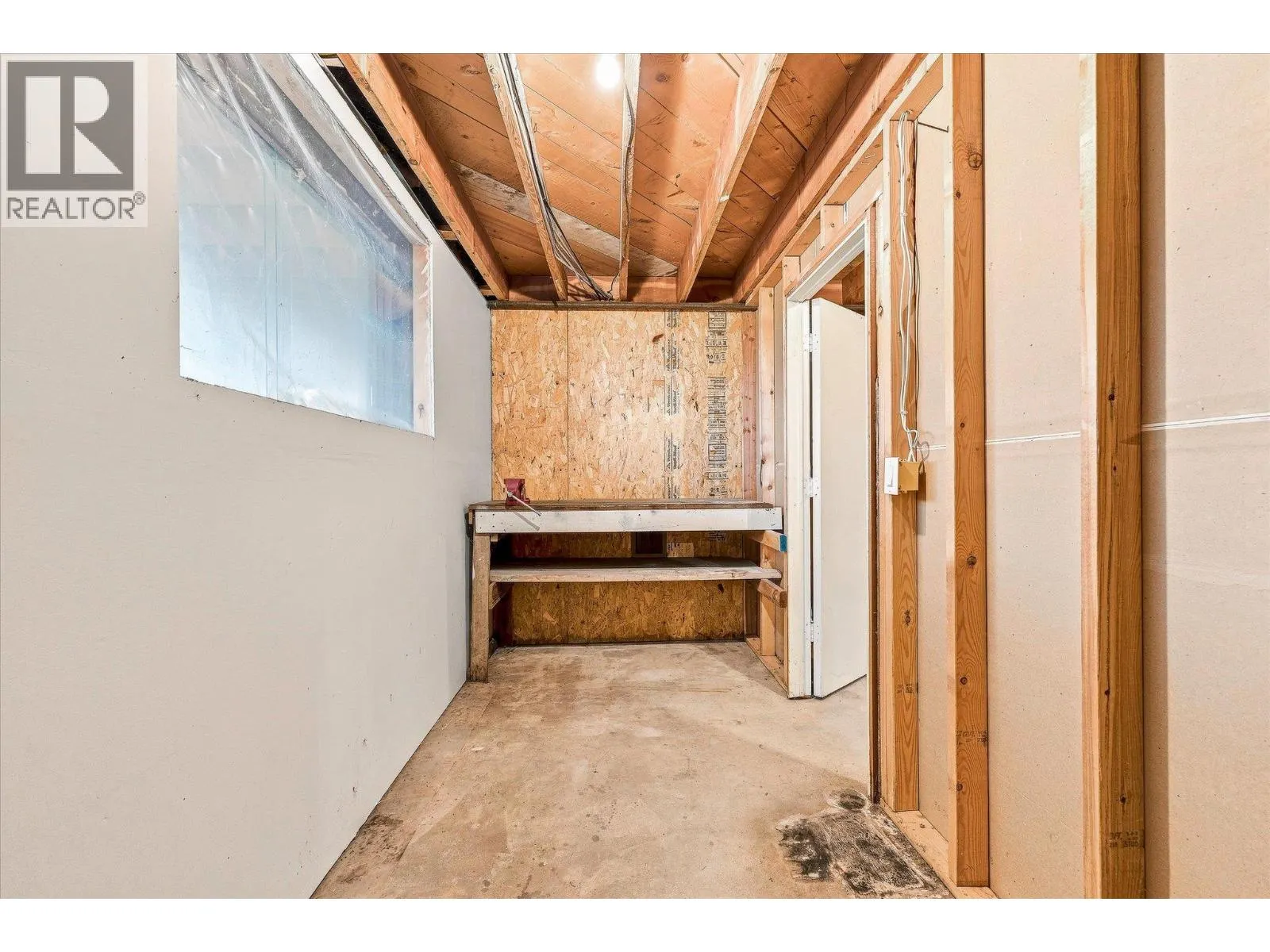11211 Roberts Road