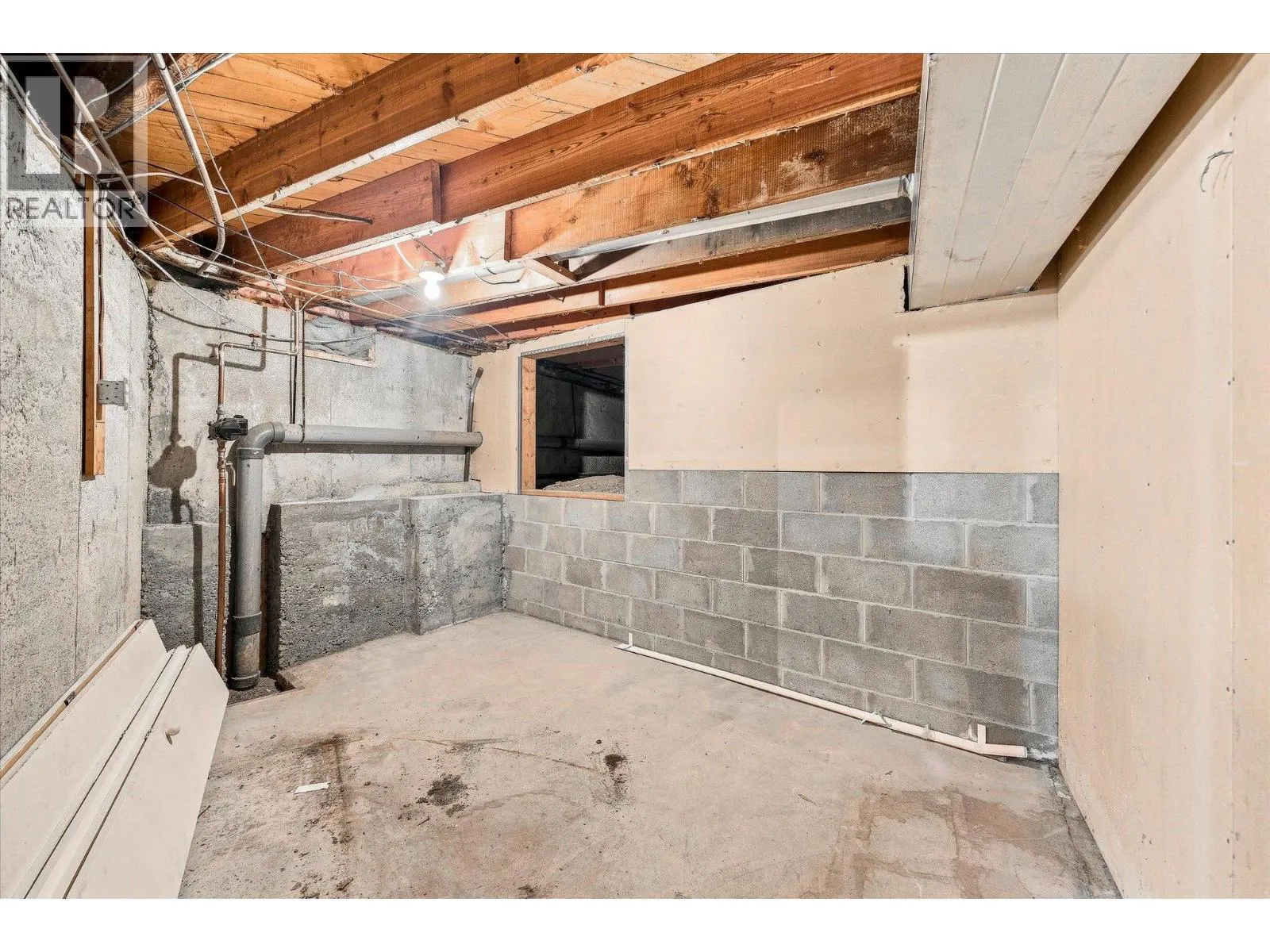 11211 Roberts Road