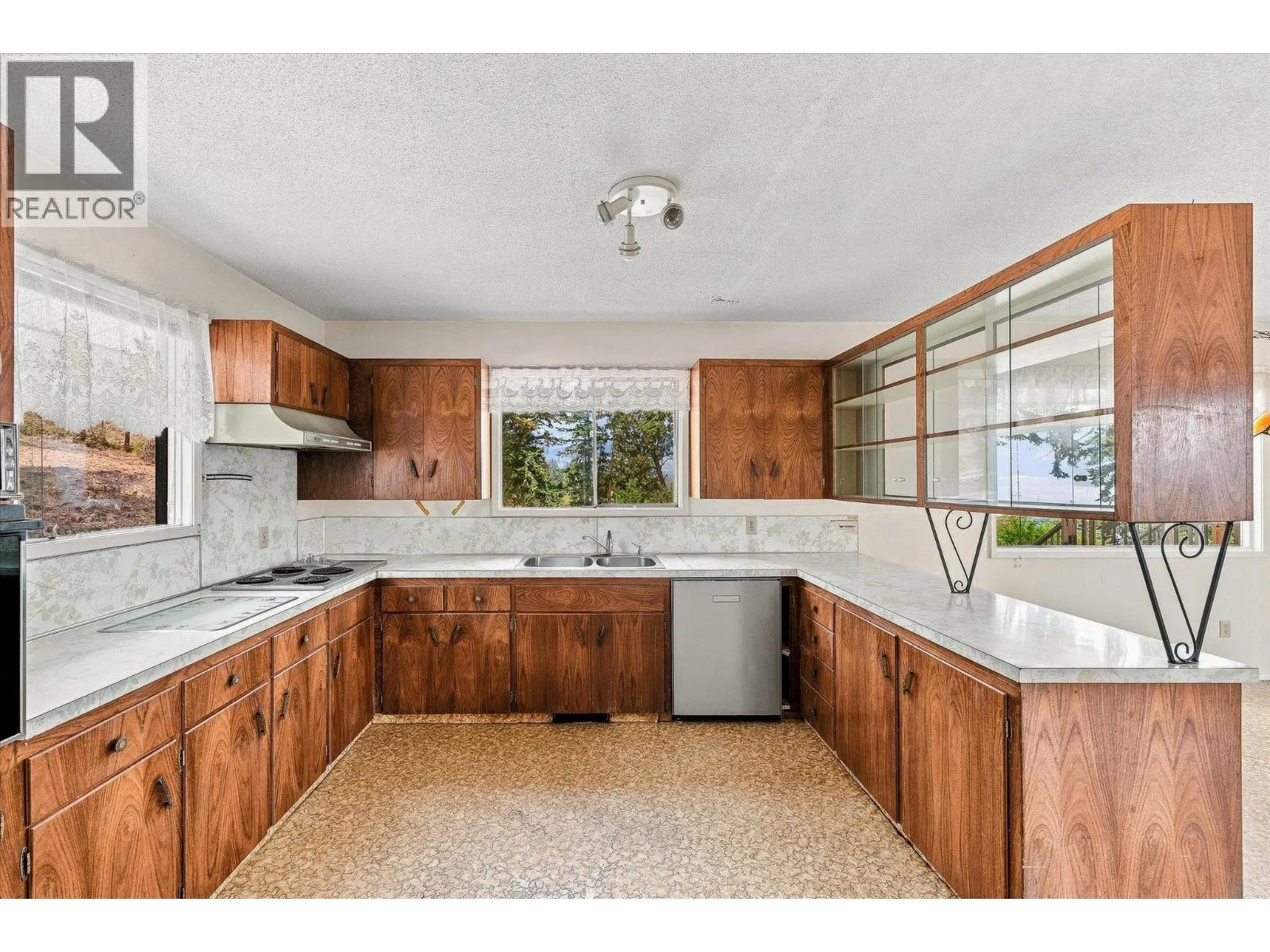11211 Roberts Road