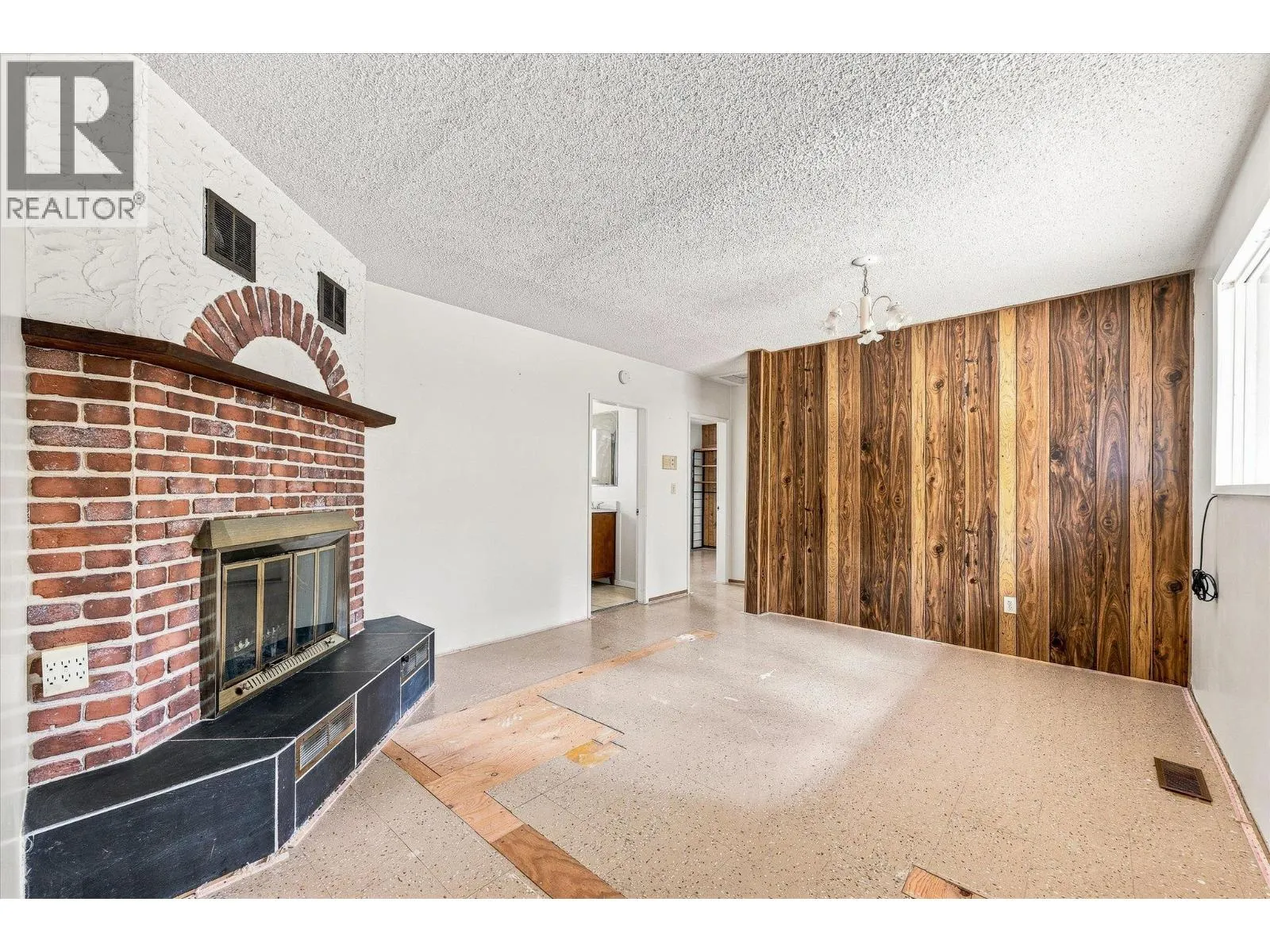 11211 Roberts Road