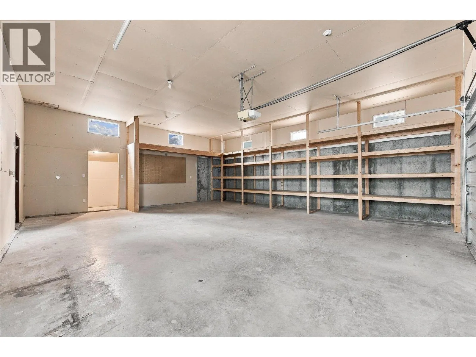 11211 Roberts Road