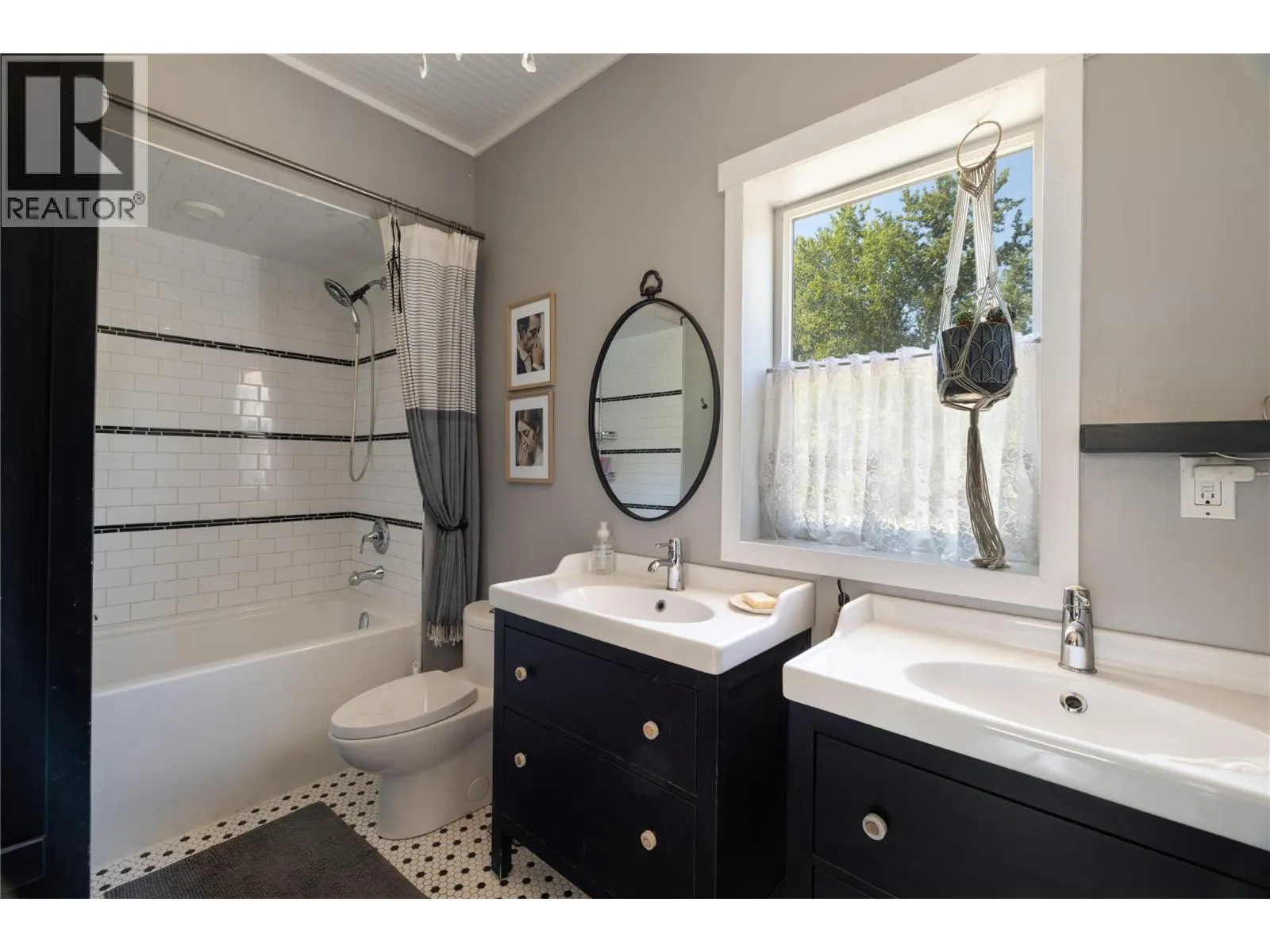 1130 Thomas Hayes Road
