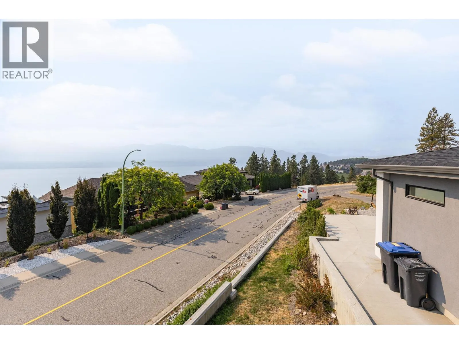 1534 GREGORY Road