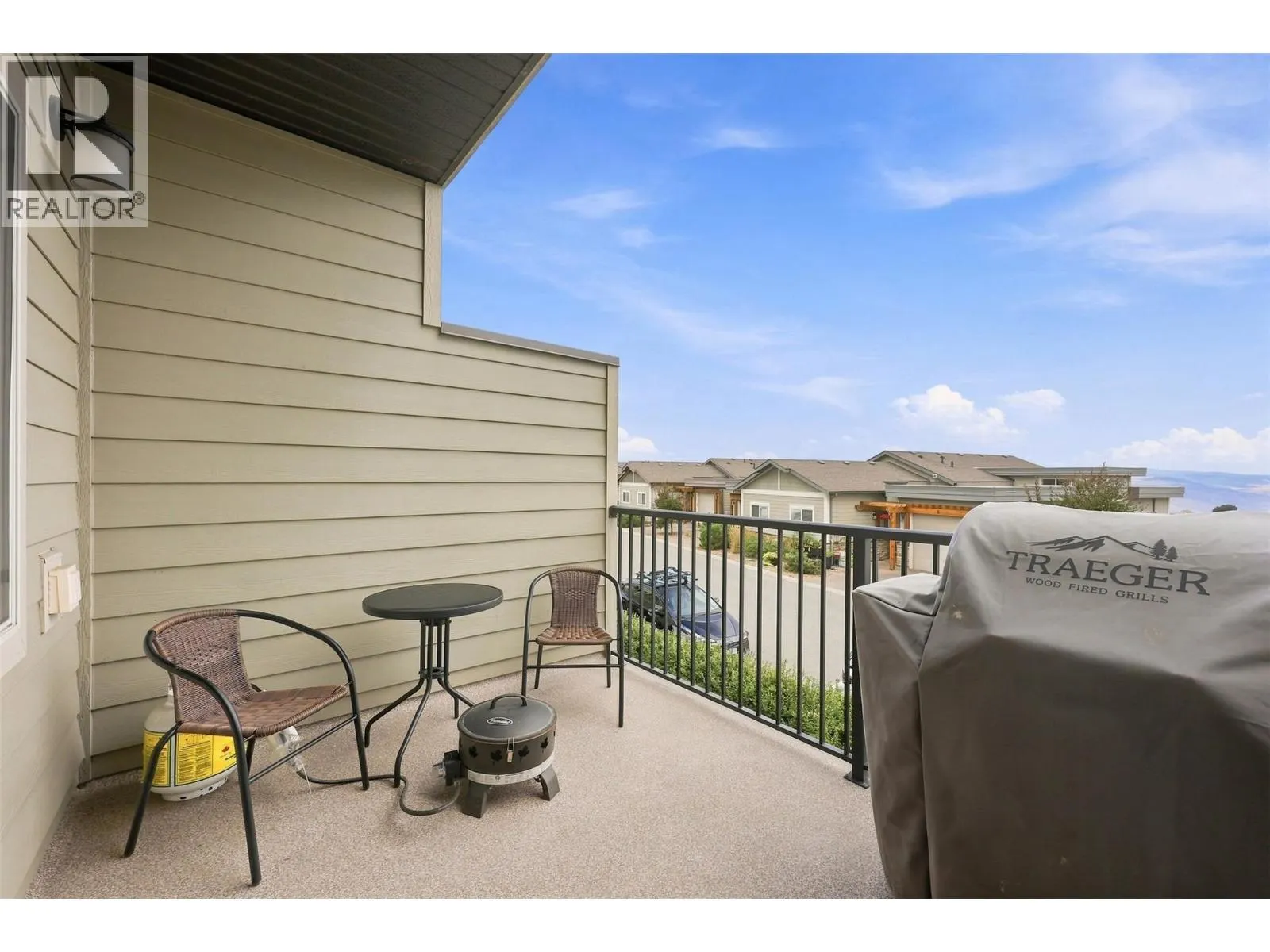 2200 LINFIELD Drive Unit# 32