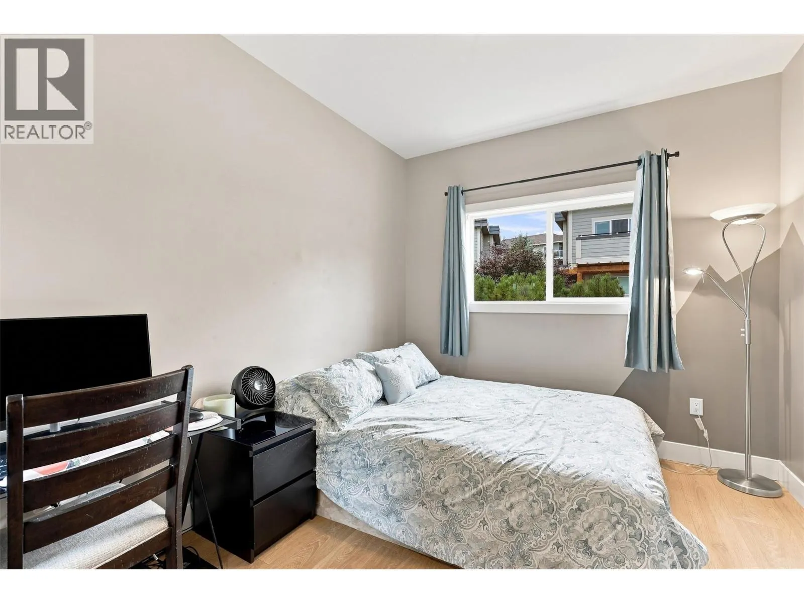2200 LINFIELD Drive Unit# 32