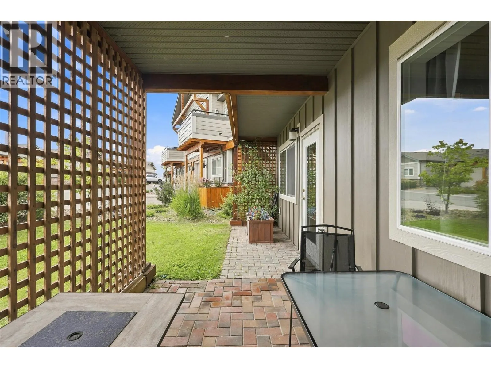 2200 LINFIELD Drive Unit# 32
