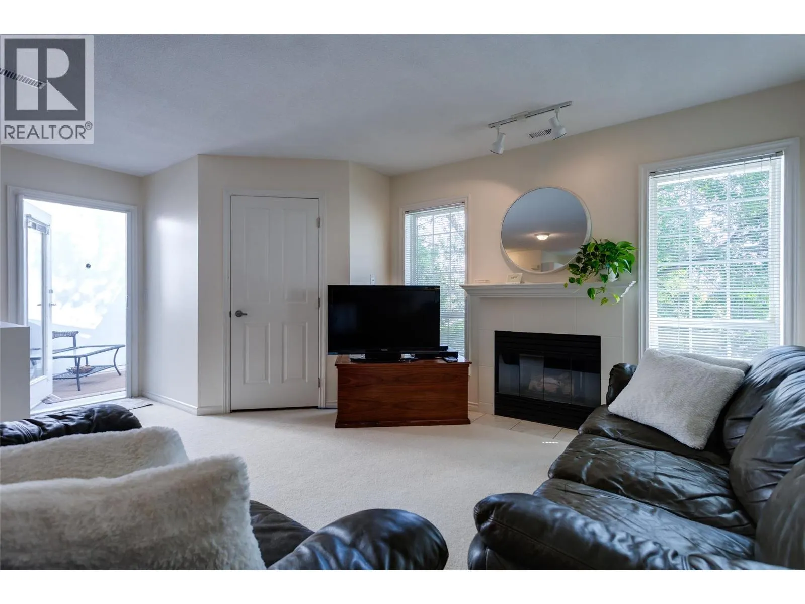 2350 Stillingfleet Road Unit# 213