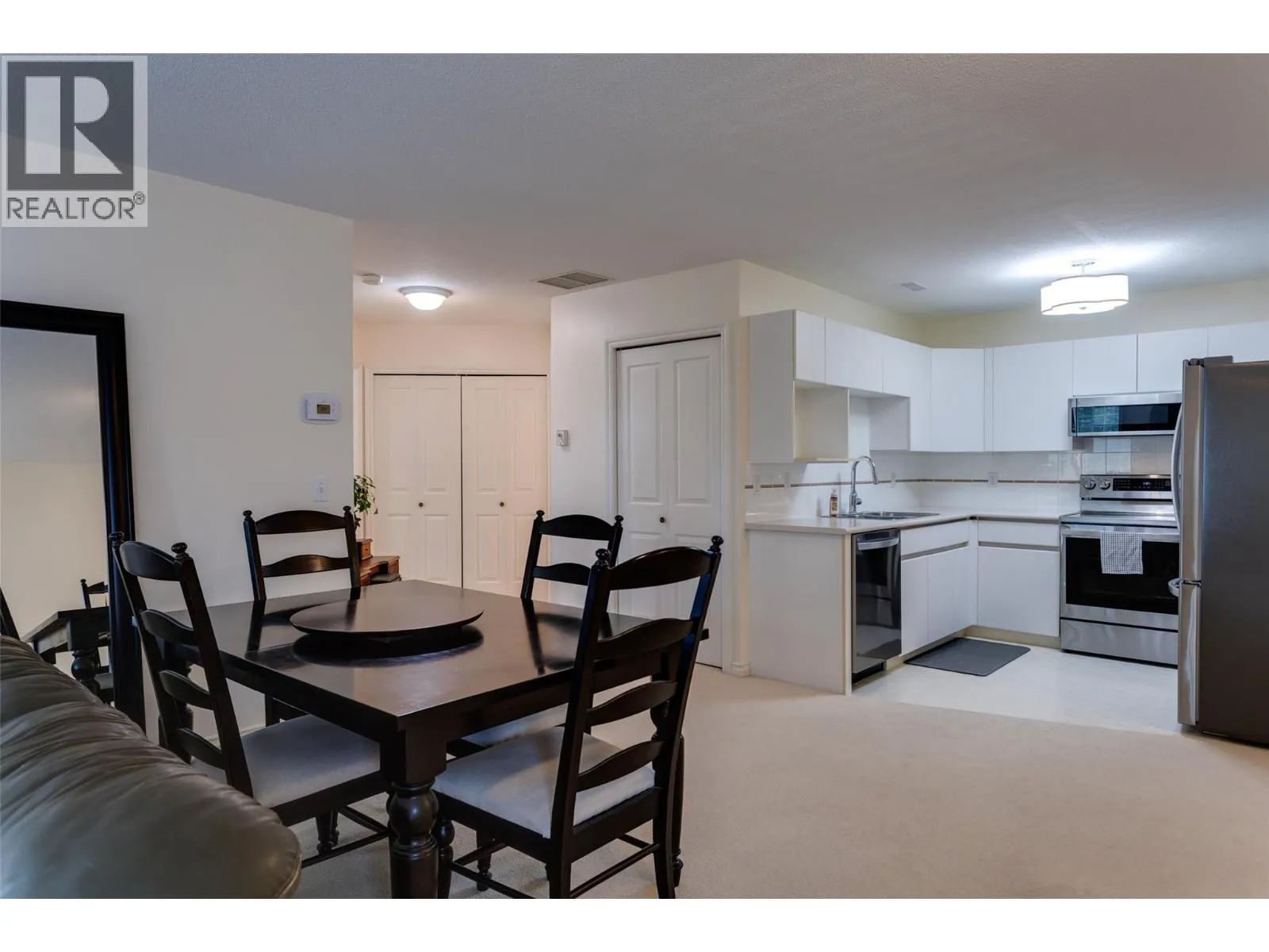 2350 Stillingfleet Road Unit# 213