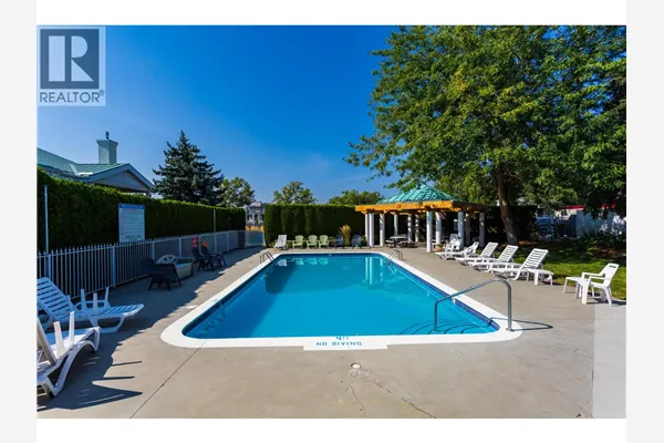 2350 Stillingfleet Road Unit# 213
