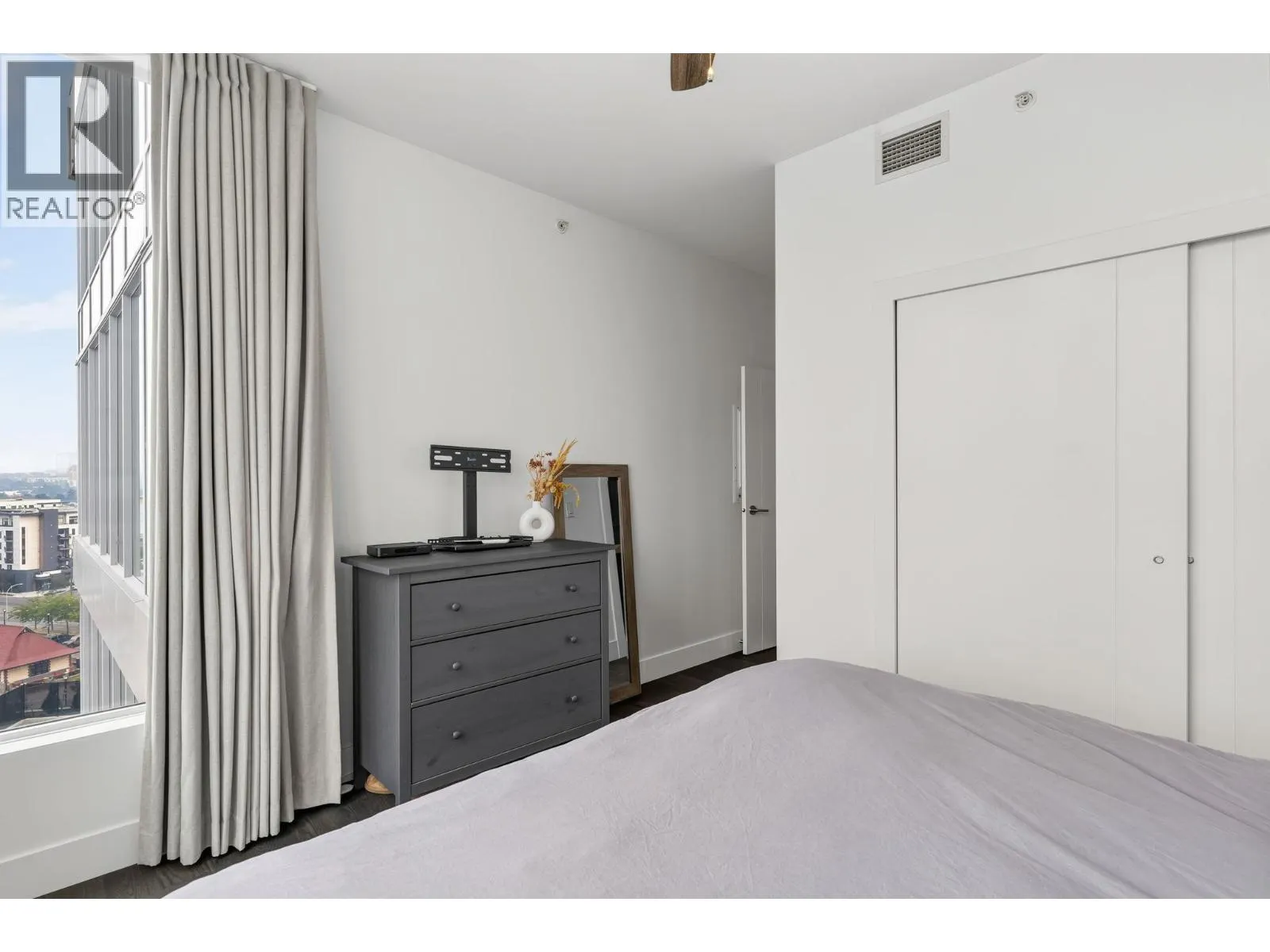 1181 Sunset Drive Unit# 1102