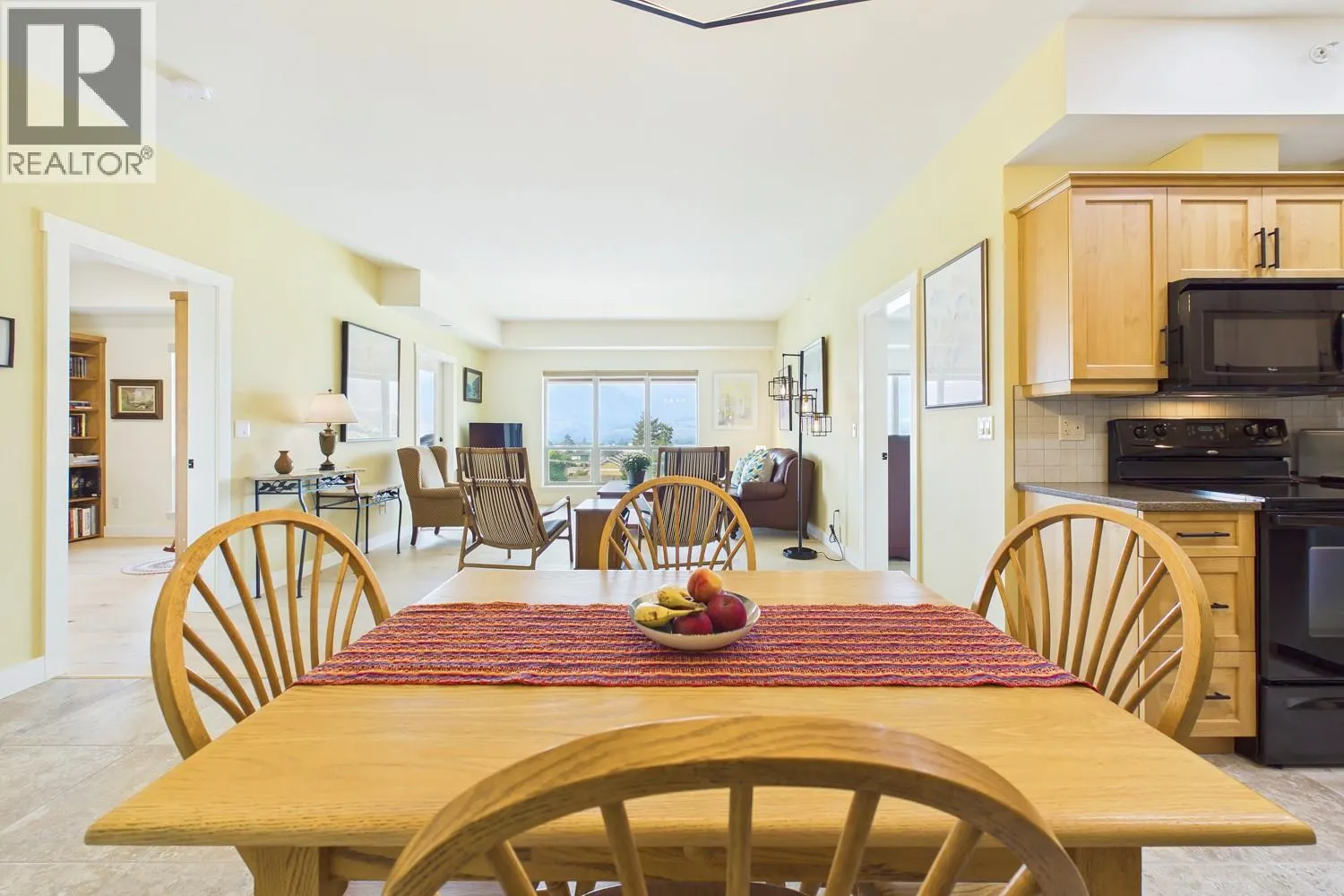 873 FORESTBROOK Drive Unit# 404