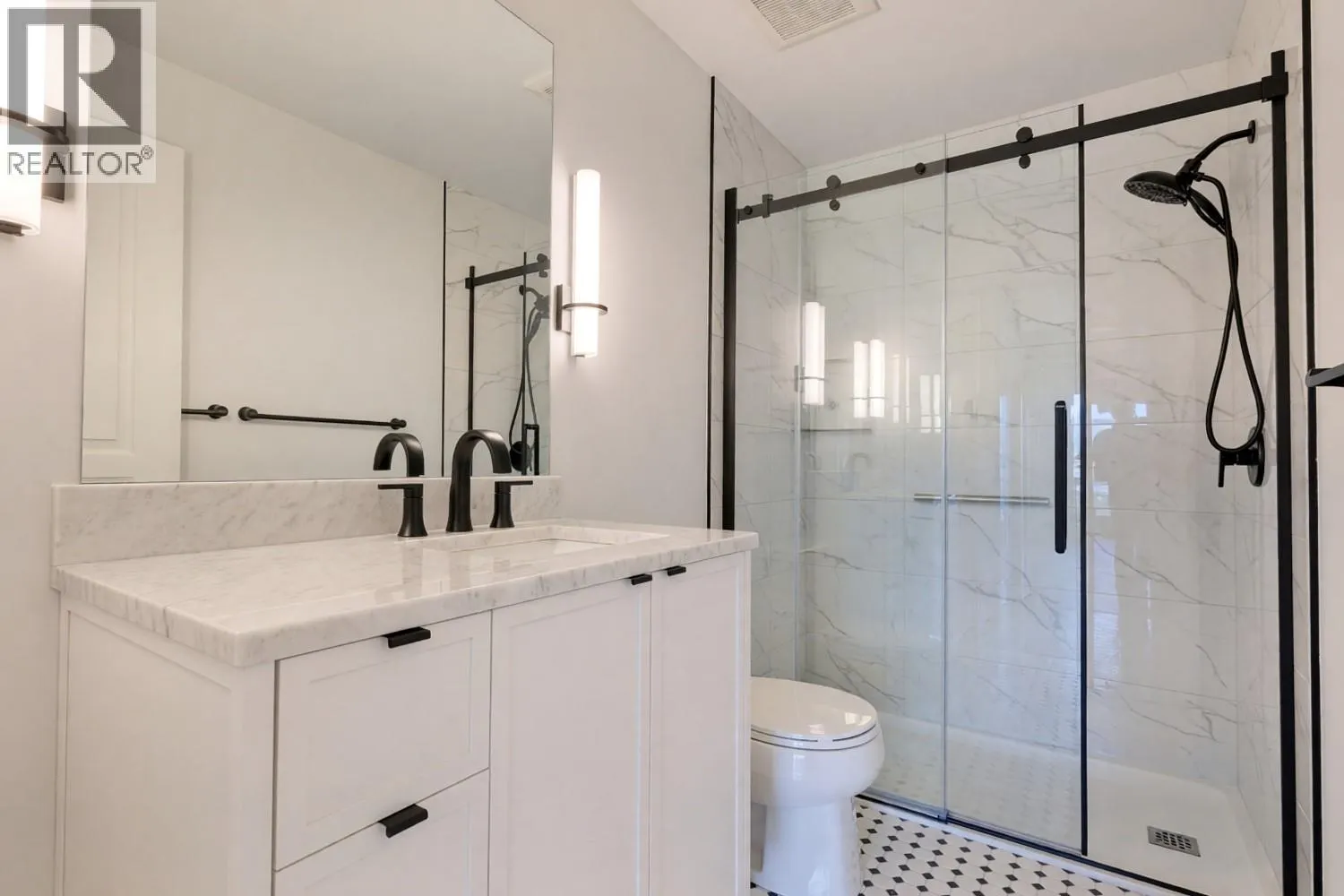 873 FORESTBROOK Drive Unit# 404
