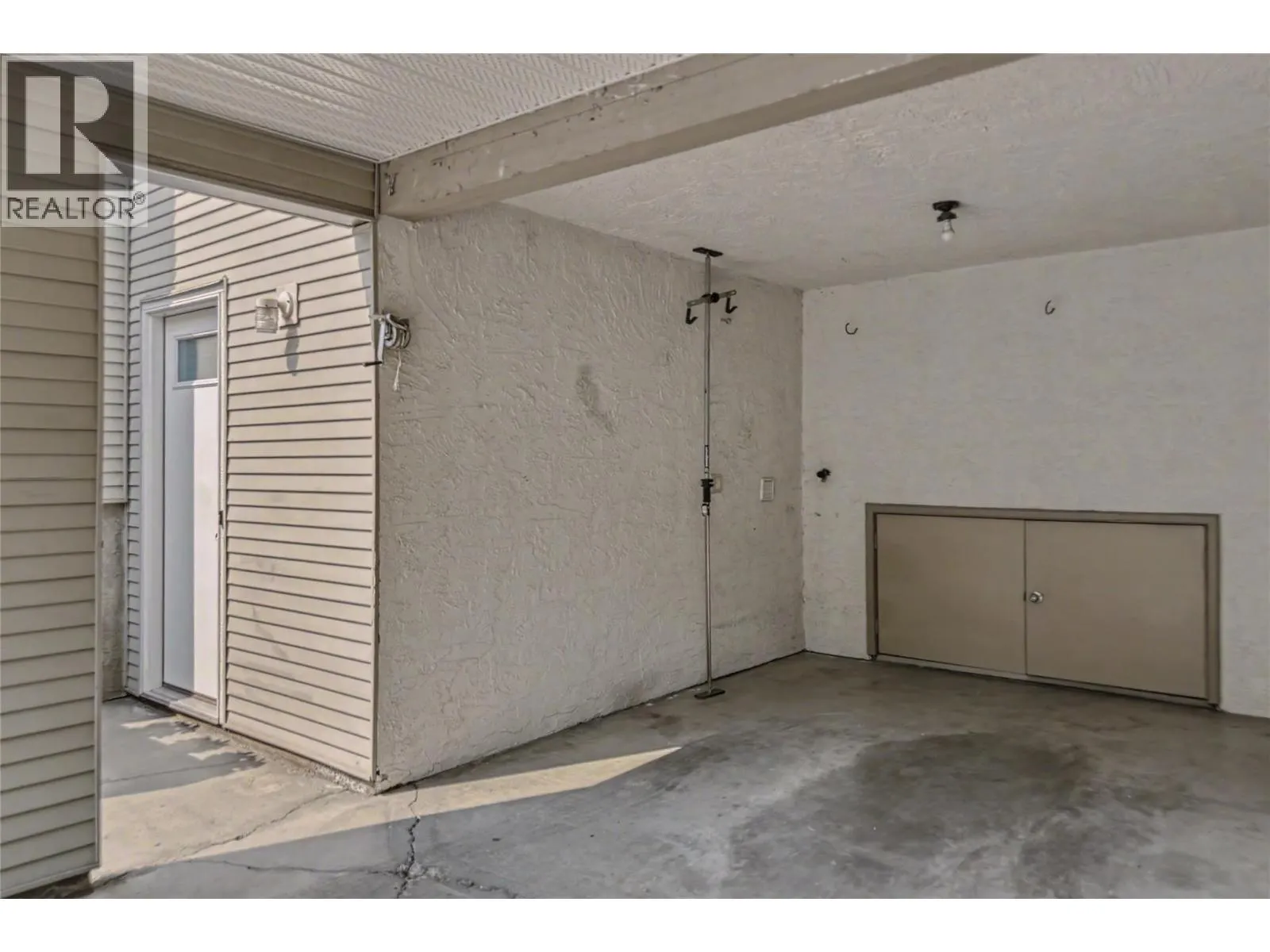 1985 Burtch Road Unit# 13
