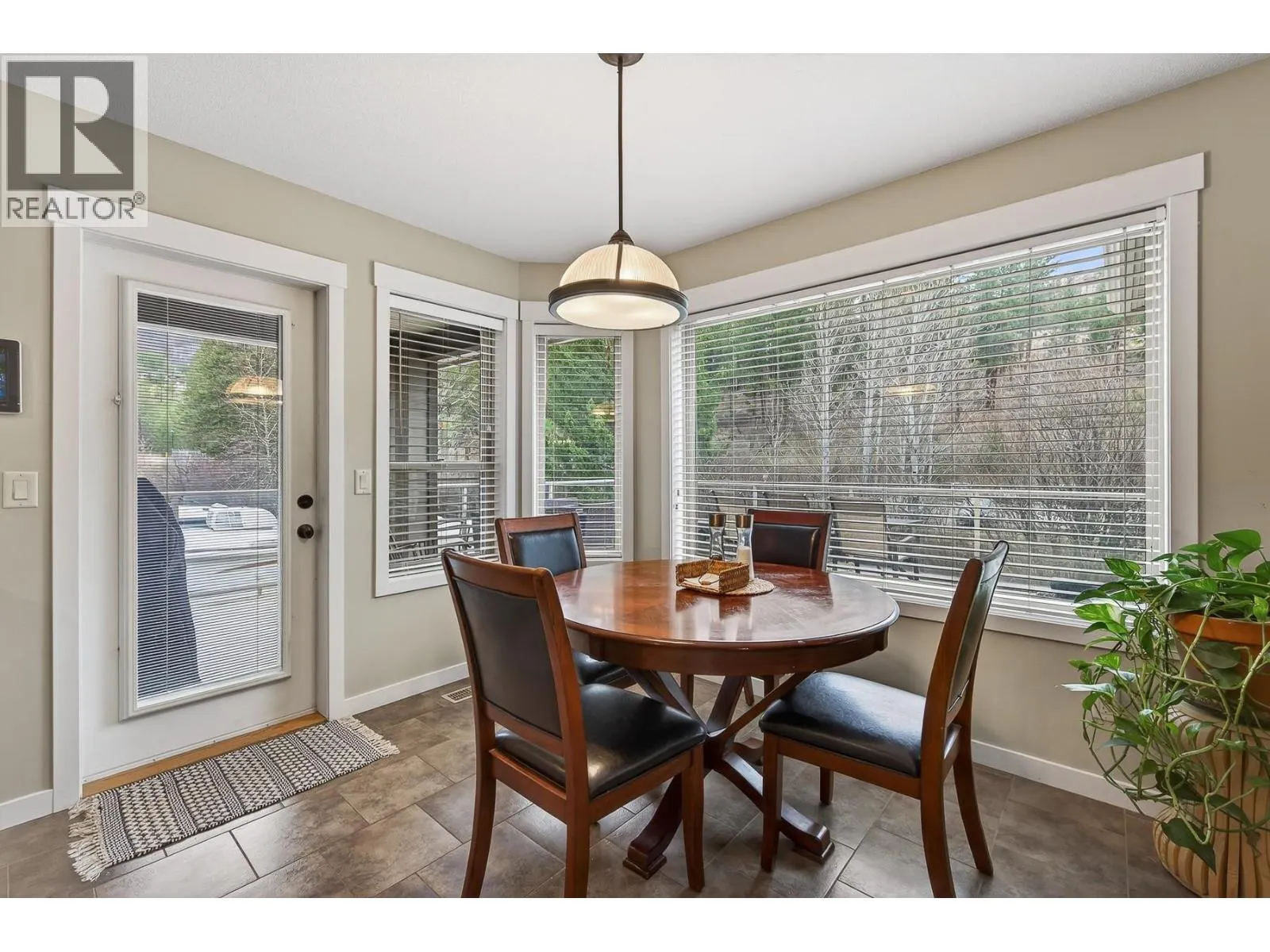 1487 Rosewood Drive