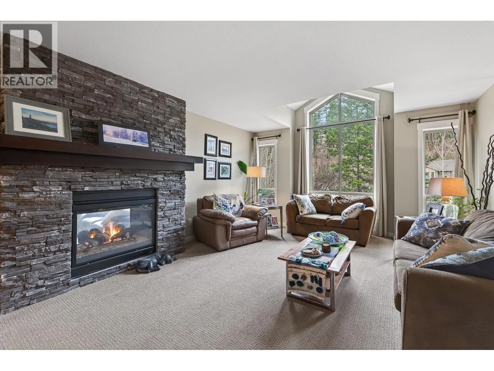 1487 Rosewood Drive
