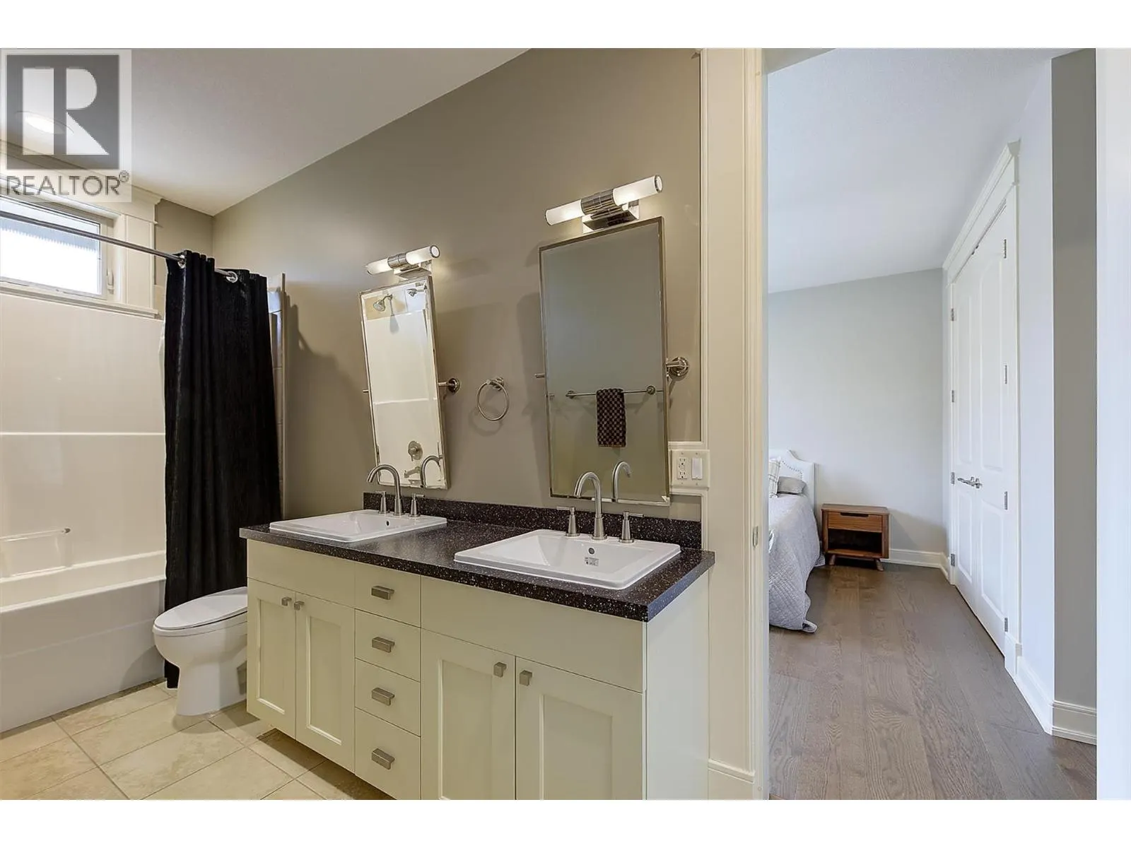 4466 Rattenbury Court