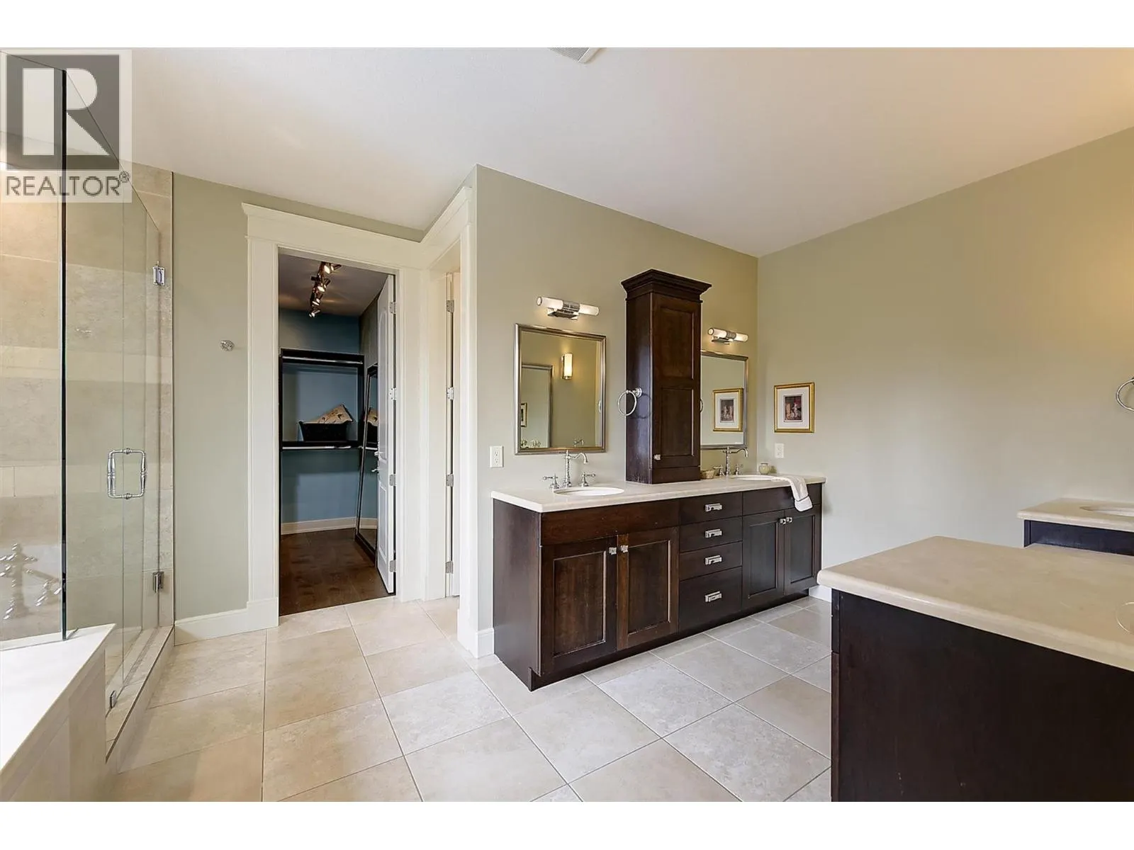 4466 Rattenbury Court