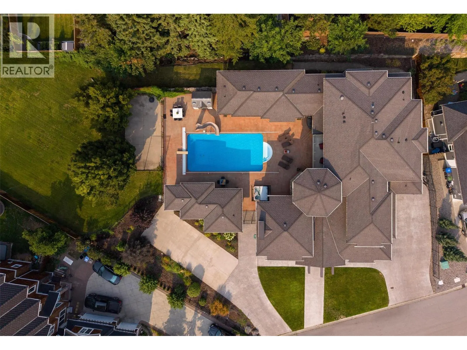 4466 Rattenbury Court