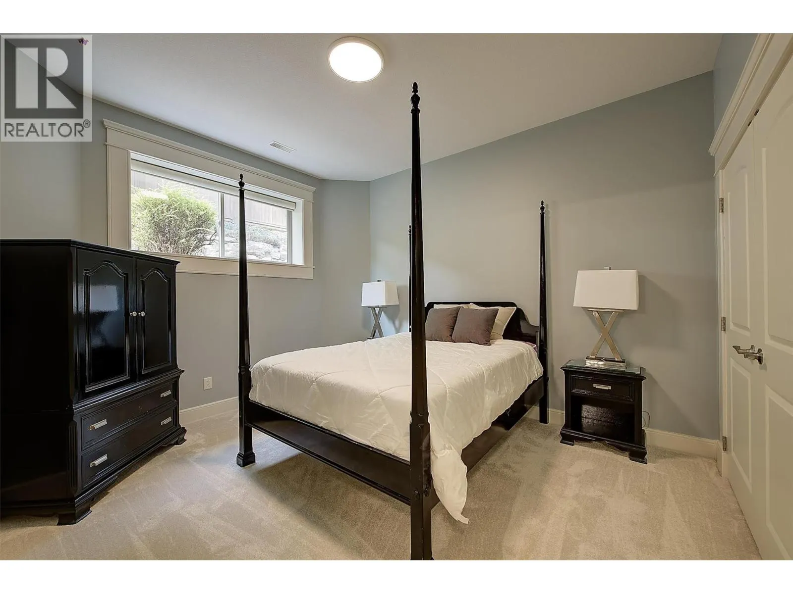 4466 Rattenbury Court
