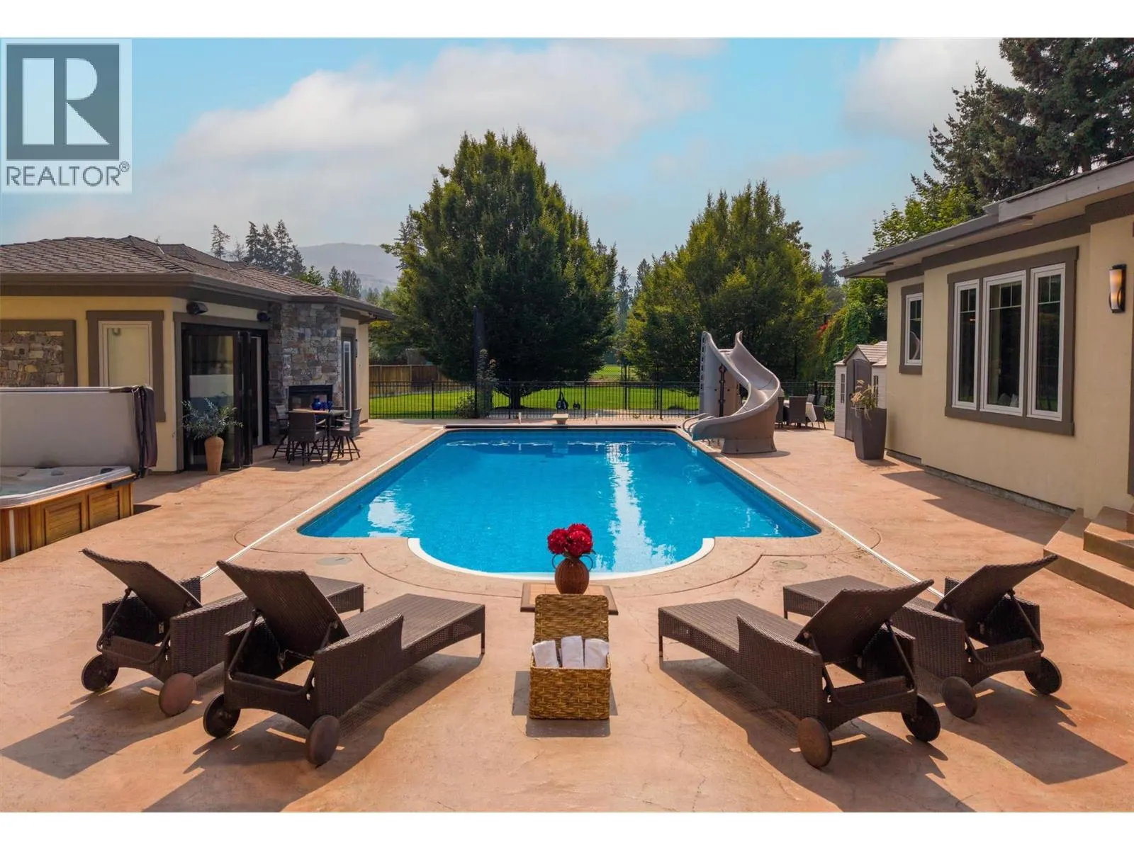 4466 Rattenbury Court