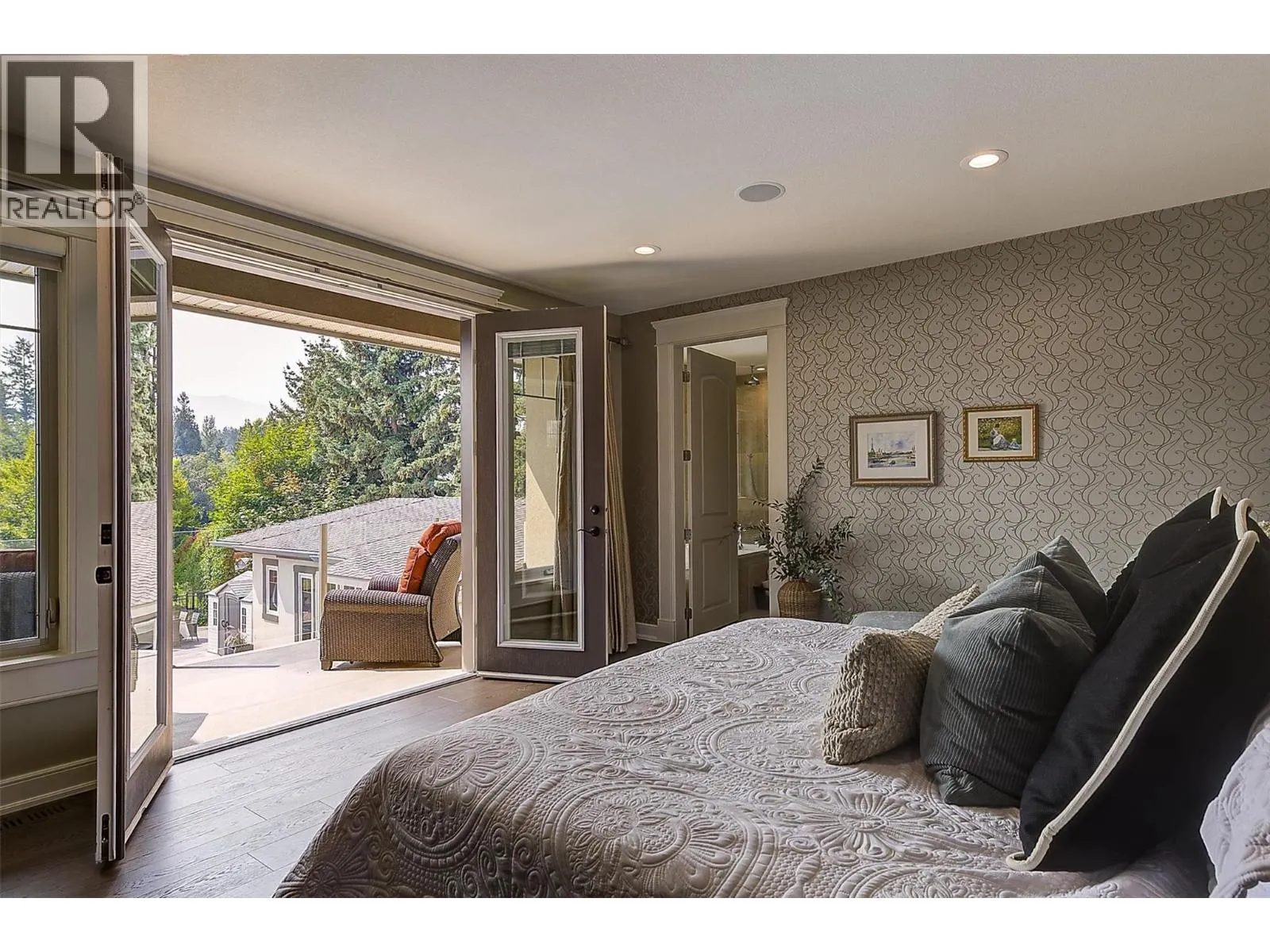 4466 Rattenbury Court