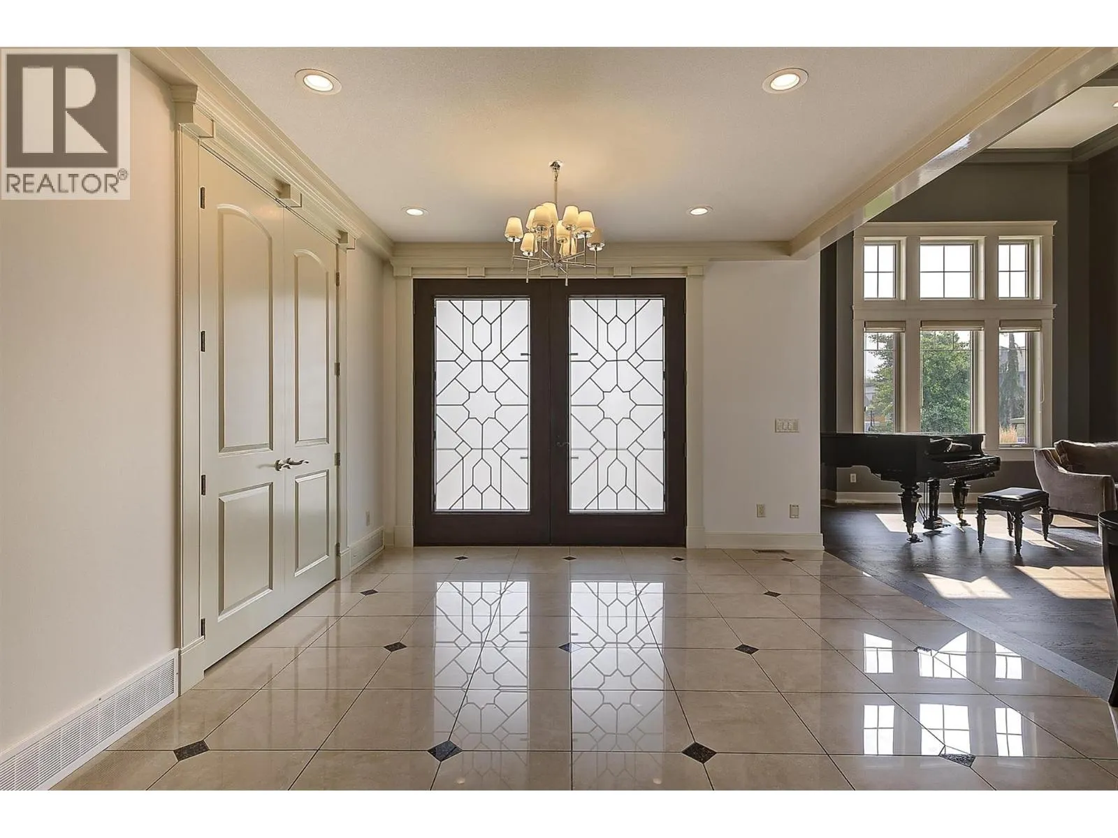 4466 Rattenbury Court