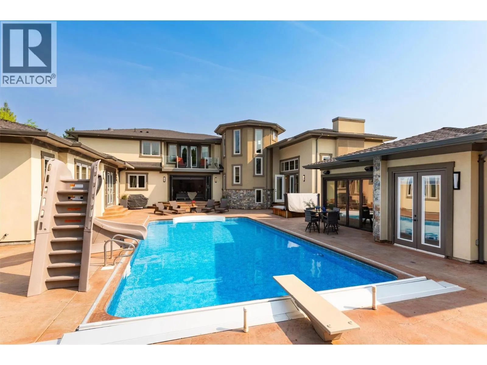 4466 Rattenbury Court