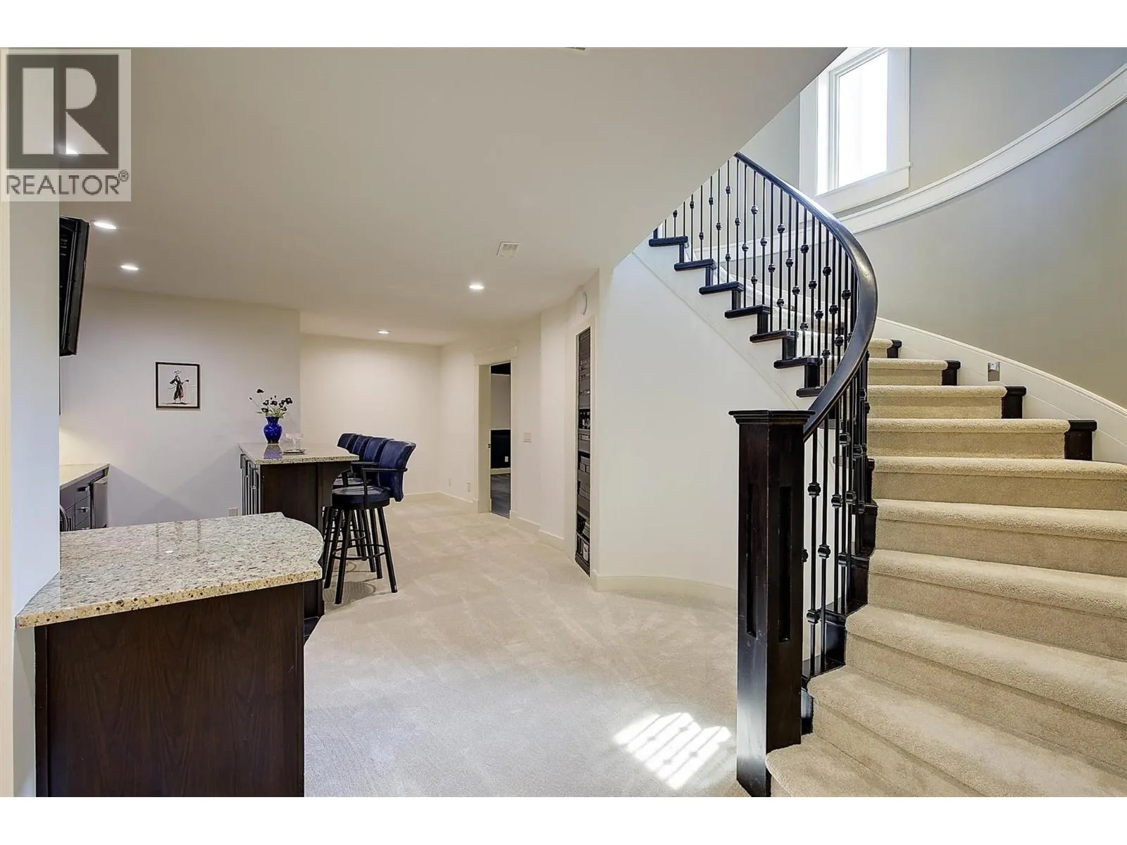 4466 Rattenbury Court