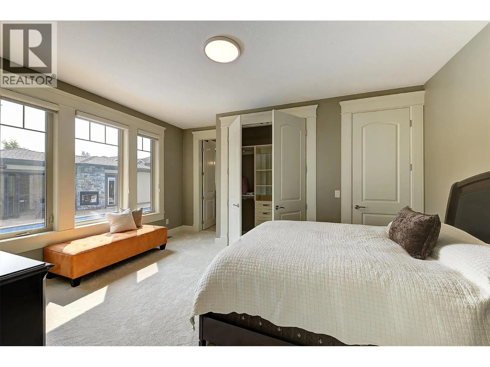 4466 Rattenbury Court